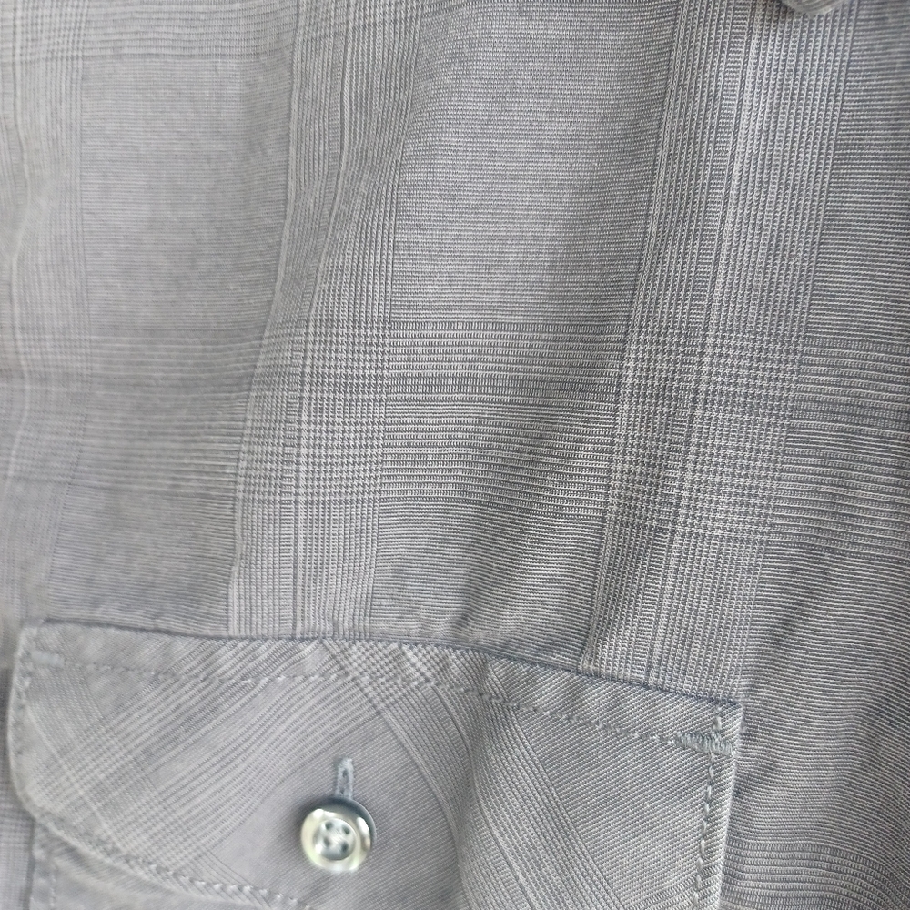 Bundle of 2 Button Down Shirts - Men's Size Small - Picture 8 of 9